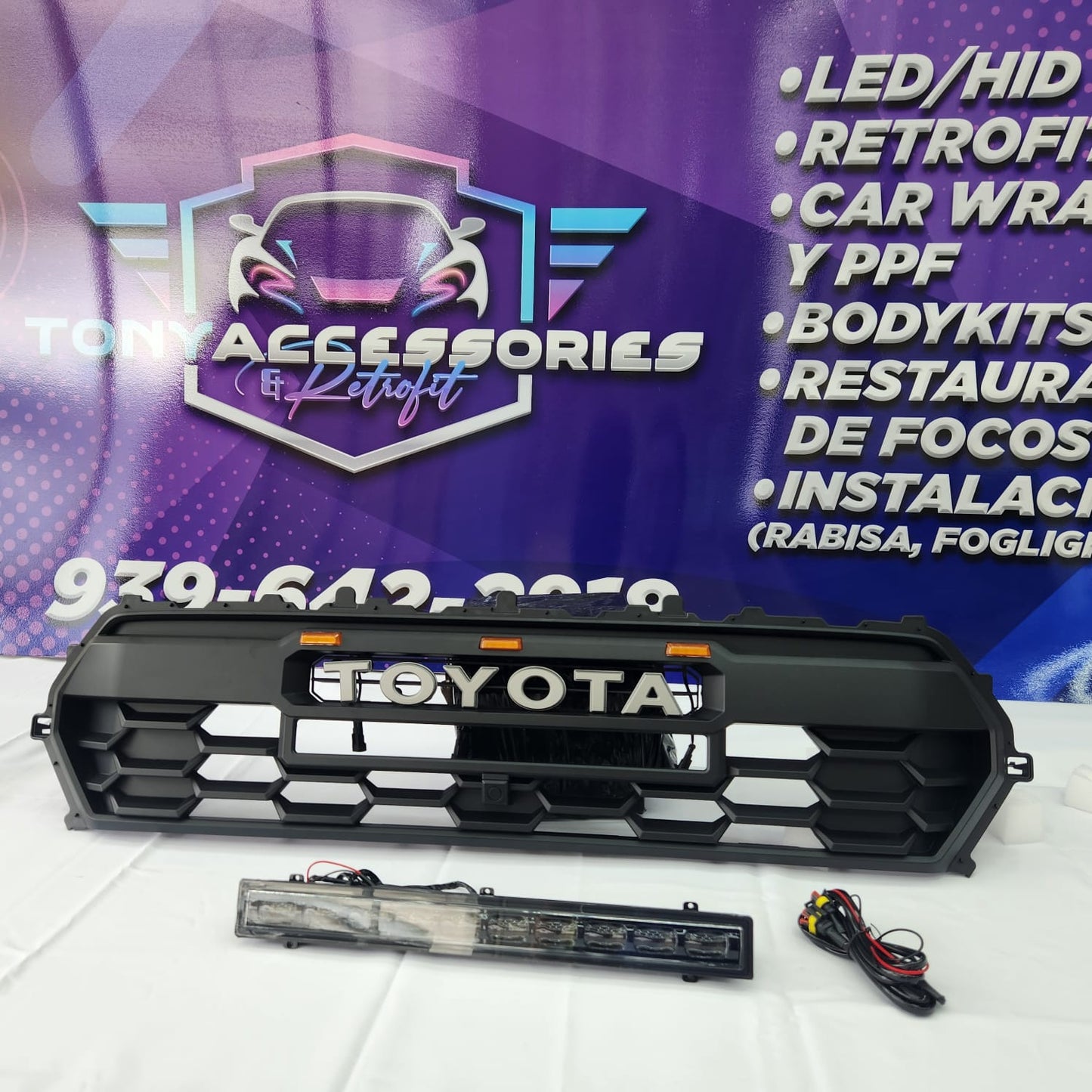 Tacoma 2024+ front TRD style grille w/lights & LED bar