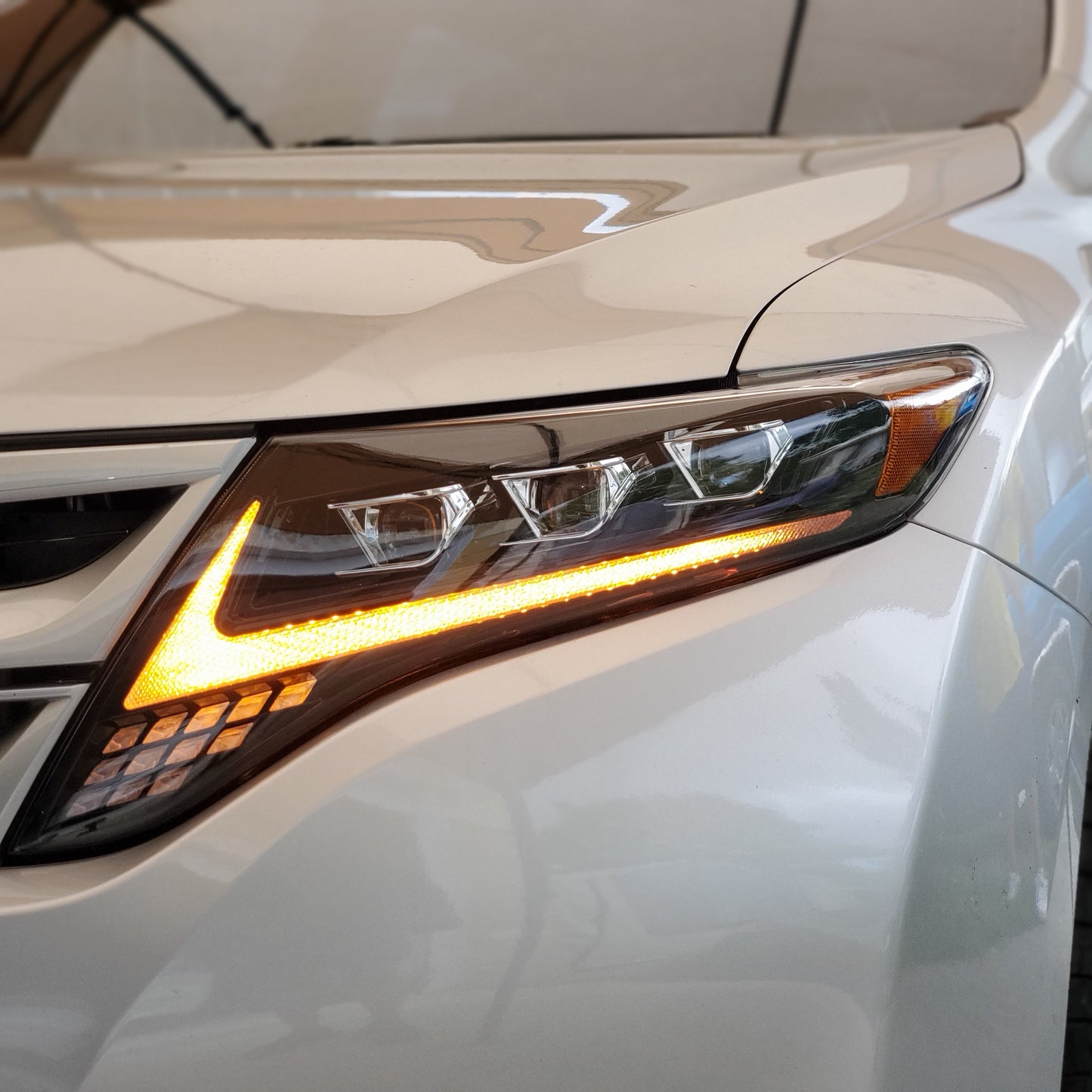 Toyota Venza 08-15 Headlights (Lexus style V1)