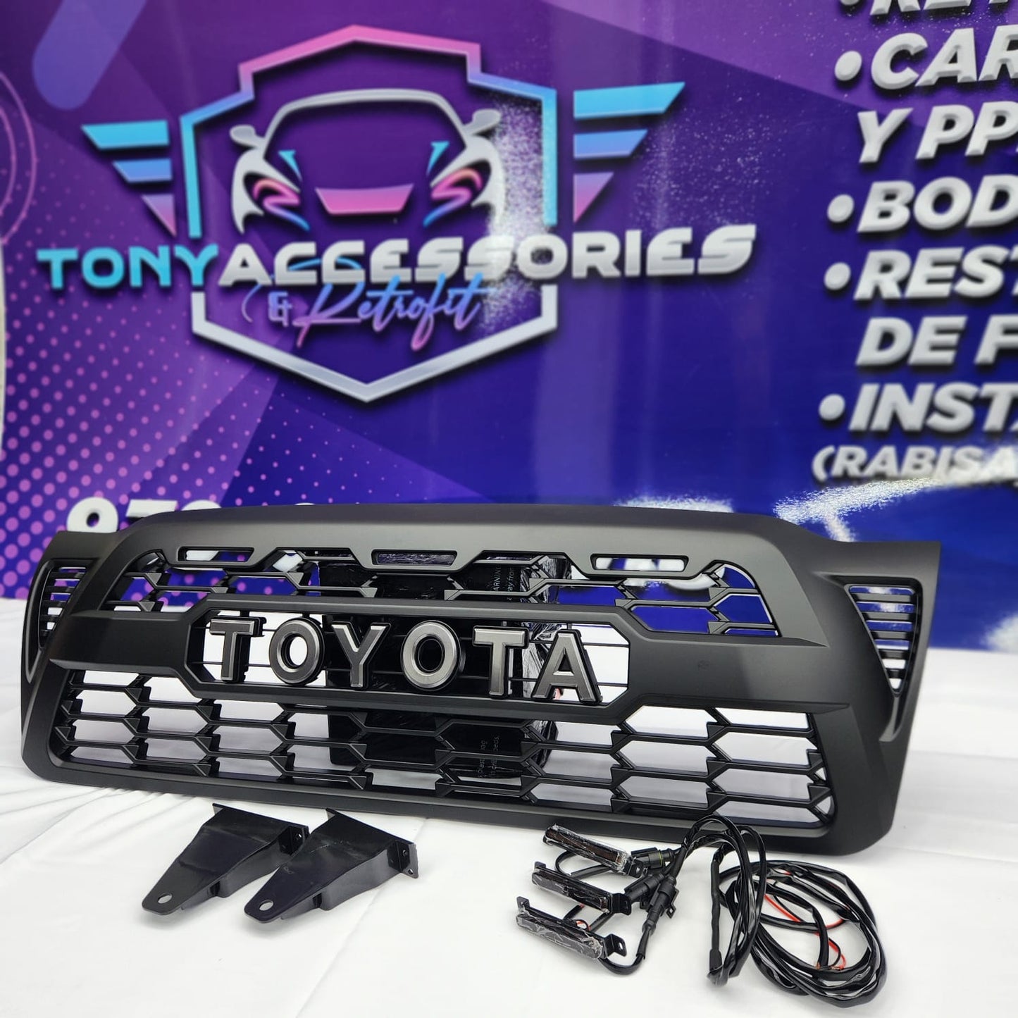 Tacoma 2005-2011 front grille TRD pro style w/ lights